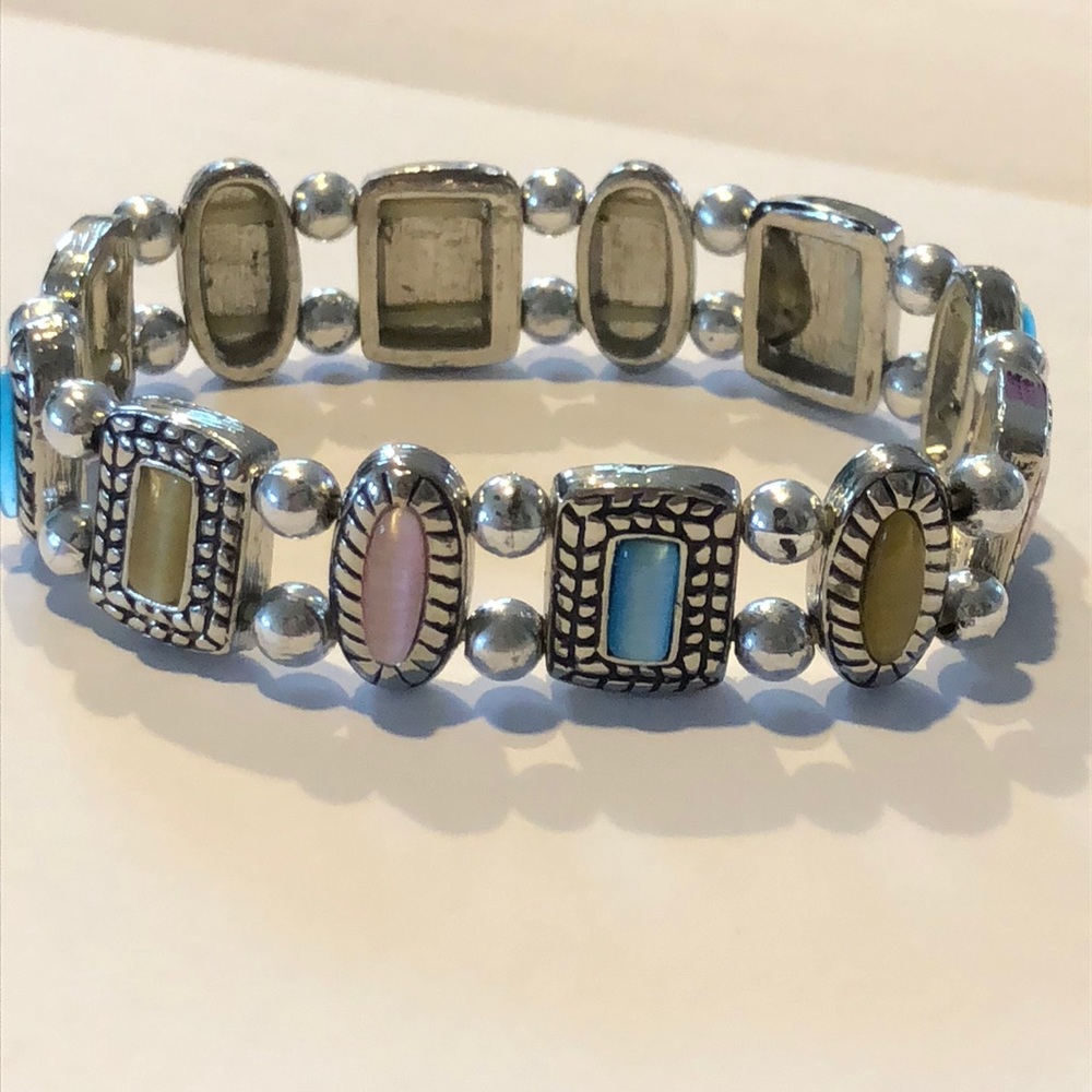 Multi colored stretch bracelet